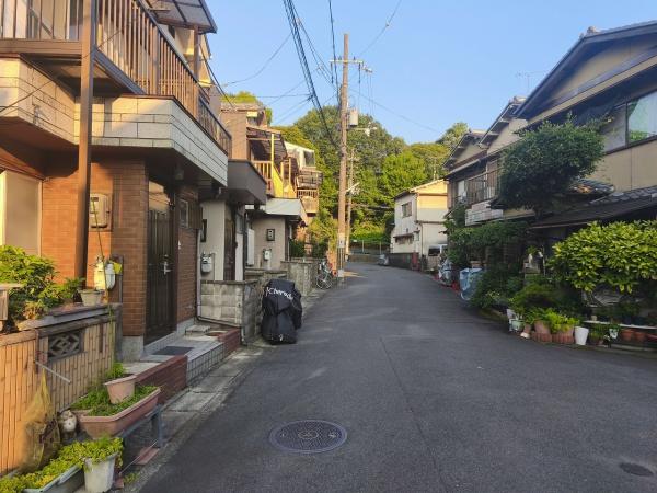 京都市山科区小山姫子町　中古戸建 現地写真（前面道路含む現地写真）