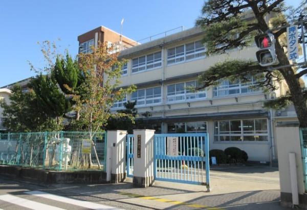 堺市東区菩提町5丁2号棟　新築戸建 小学校