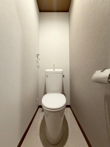 大阪市天王寺区国分町　中古戸建 内観写真（トイレ）
