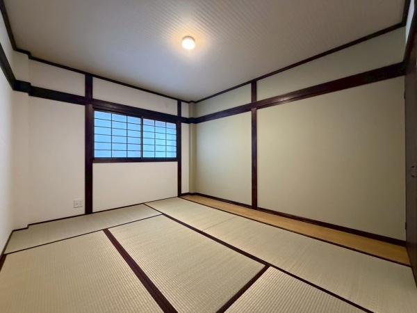 大阪市天王寺区国分町　中古戸建 内観写真（リビング以外の居室）