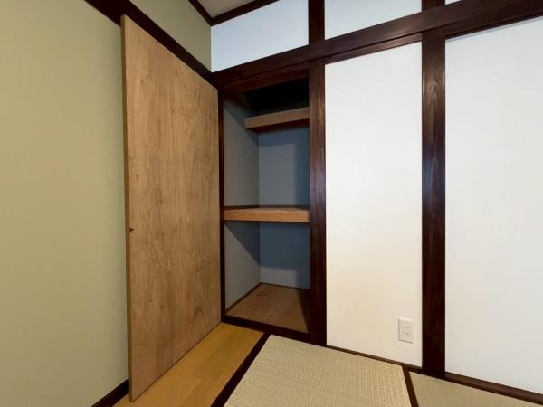 大阪市天王寺区国分町　中古戸建 内観写真（収納）