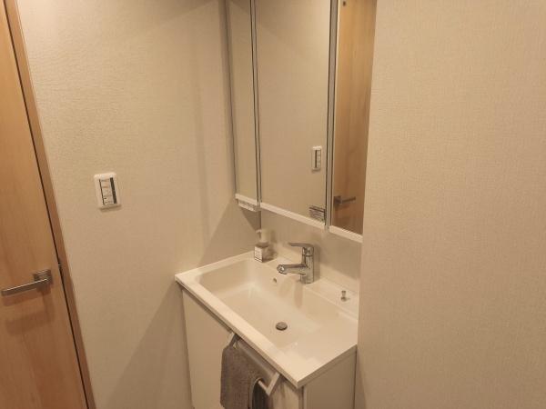 日商岩井朱雀マンション 内観写真（洗面台・洗面所）
