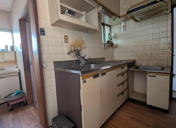 京都市伏見区久我東町　中古テラスハウス 内観写真（キッチン）