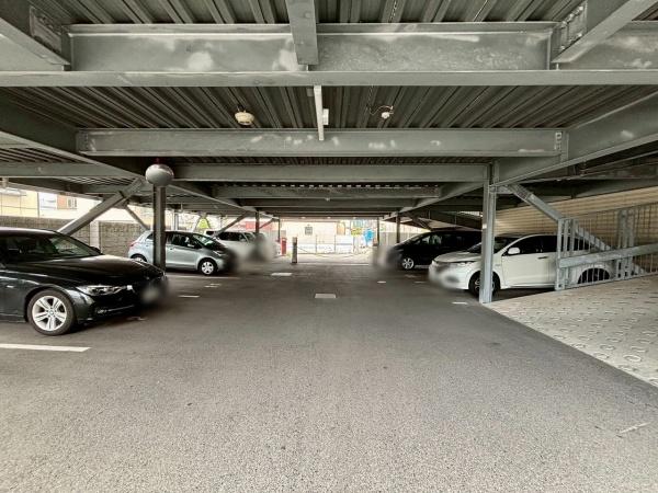 グランディア津久野プレジオ 共用部写真（駐車場）