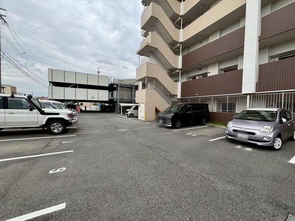 グランディア津久野プレジオ 共用部写真（駐車場）