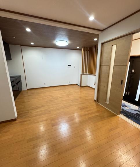 大阪市平野区加美北1丁目　中古戸建 内観写真（リビング）