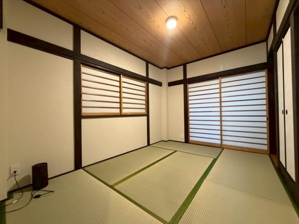 大阪市平野区平野東1丁目　中古戸建 内観写真（リビング以外の居室）