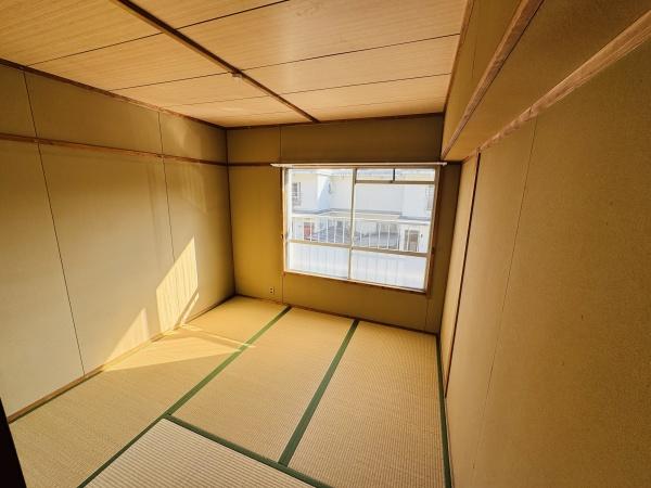 堺市南区原山台1丁　中古戸建 内観写真（リビング以外の居室）