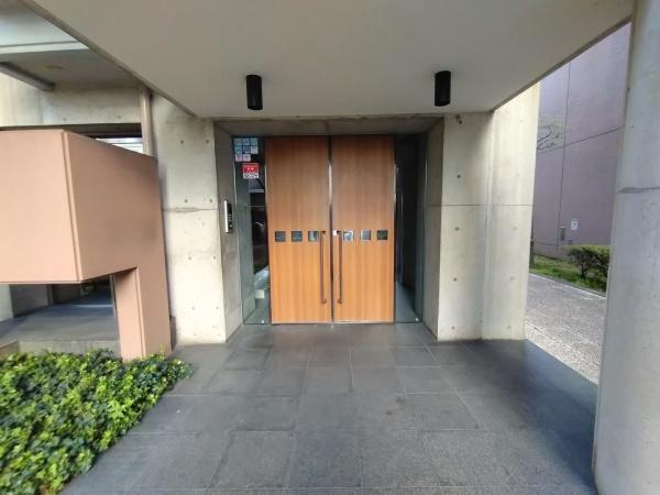 ラウムズ菅原ノースヒル 共用部写真（エントランス）