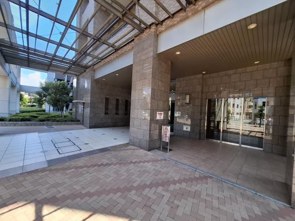 キングスクエアランドレックスC棟 共用部写真（エントランス）