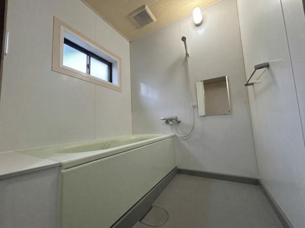 東大阪市岸田堂南町　中古戸建 内観写真（浴室）