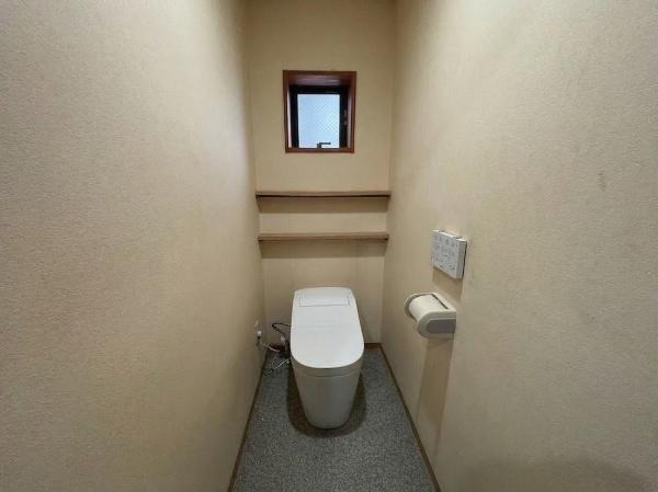 東大阪市岸田堂南町　中古戸建 内観写真（トイレ）