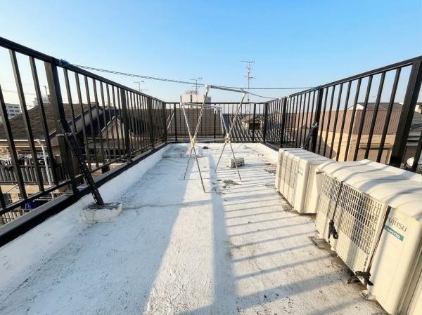 東大阪市岸田堂南町　中古戸建 現地写真（バルコニー）