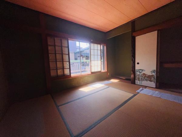 堺市堺区今池町4丁　中古戸建 内観写真（リビング以外の居室）