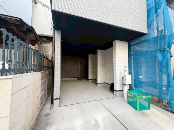 大阪市住之江区浜口西1丁目　中古戸建 現地写真（駐車場）