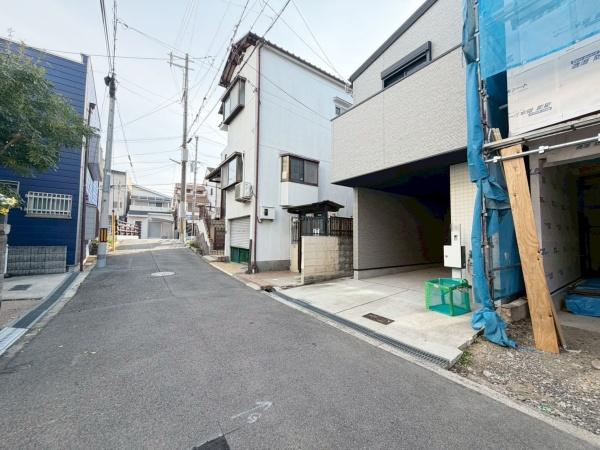 大阪市住之江区浜口西1丁目　中古戸建 現地写真（前面道路含む現地写真）