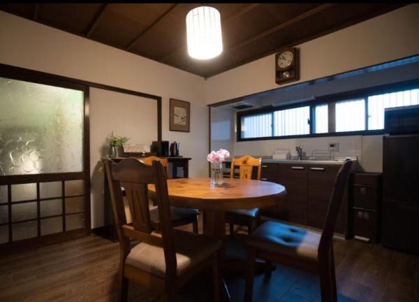 京都市下京区朱雀北ノ口町　中古戸建 内観写真（キッチン）