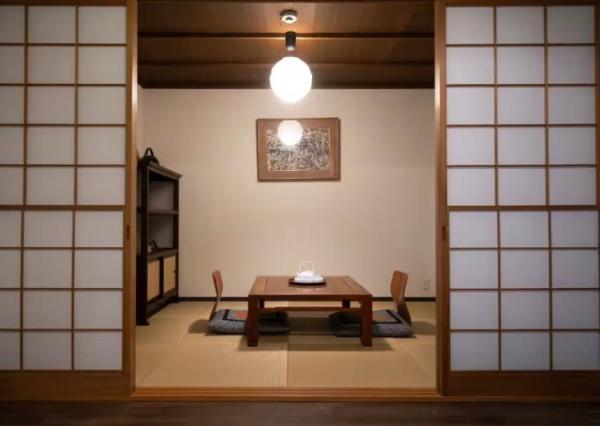 京都市下京区朱雀北ノ口町　中古戸建 内観写真（リビング以外の居室）