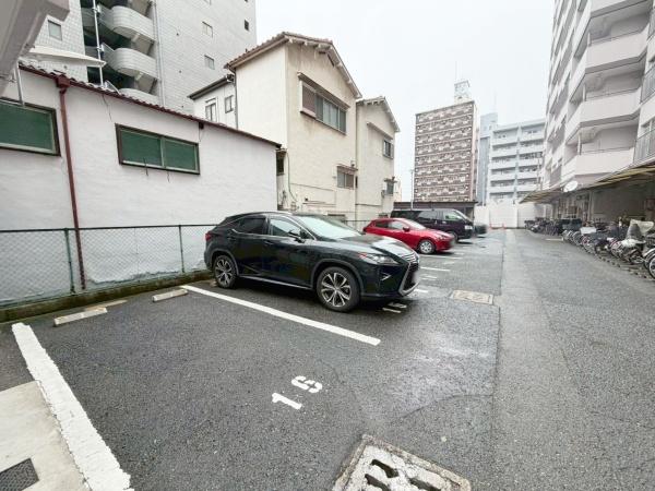 シャルマンコーポ今里 共用部写真（駐車場）