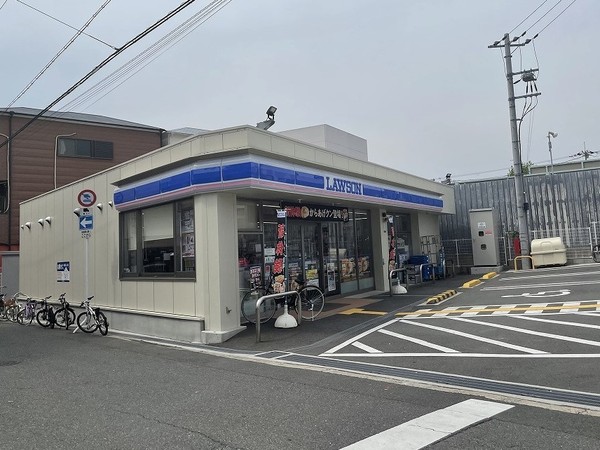 ファミールハイツ城東Ａ棟 コンビニ