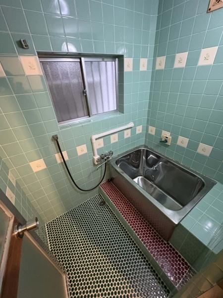 大阪府大阪市生野区中川東２丁目 内観写真（浴室）