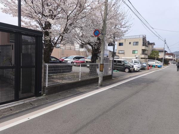 京都府京都市左京区鹿ケ谷西寺ノ前町 現地写真（前面道路含む現地写真）