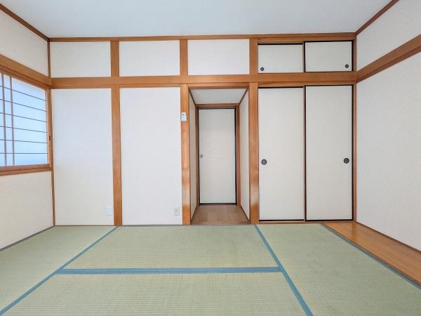 京都市左京区田中東高原町　中古戸建 内観写真（リビング以外の居室）