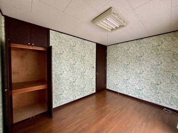 富田林市梅の里4丁目　中古戸建 内観写真（リビング以外の居室）