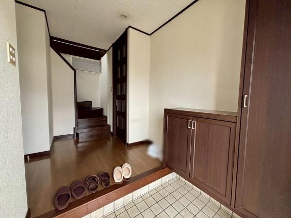 富田林市梅の里4丁目　中古戸建 現地写真（玄関）
