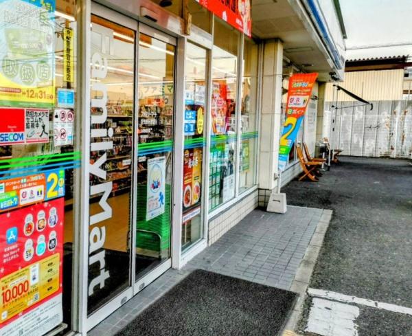富田林市梅の里4丁目　中古戸建 コンビニ