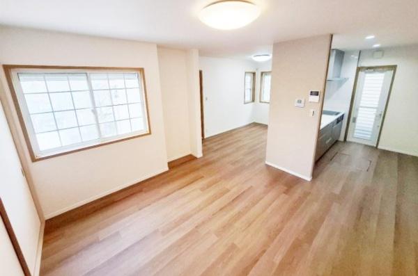 富田林市伏山3丁目　中古戸建 内観写真（リビング）