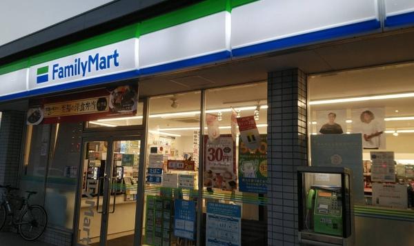 泉大津市高津町　中古戸建 コンビニ