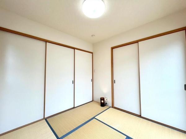 富田林市金剛錦織台　中古戸建 内観写真（リビング以外の居室）