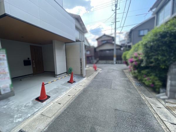 京都市右京区嵯峨中又町　新築戸建 現地写真（前面道路含む現地写真）