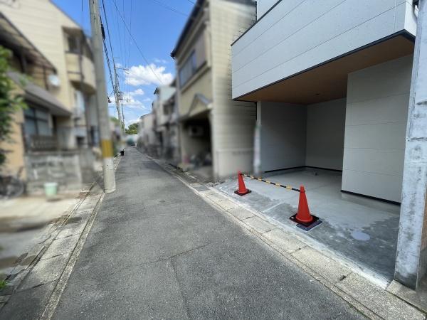 京都市右京区嵯峨中又町　新築戸建 現地写真（前面道路含む現地写真）