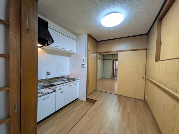 京都市中京区壬生森前町　中古テラスハウス 内観写真（リビング）