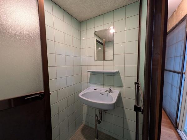 京都市中京区壬生森前町　中古テラスハウス 内観写真（洗面台・洗面所）