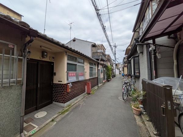 京都市中京区壬生森前町　中古テラスハウス 現地写真（前面道路含む現地写真）