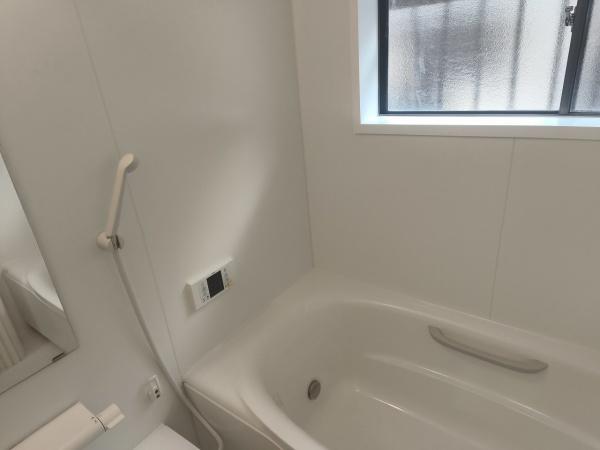 京都市右京区御室岡ノ裾町　中古テラスハウス 内観写真（浴室）
