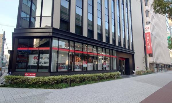 プレミストタワー靭本町 銀行