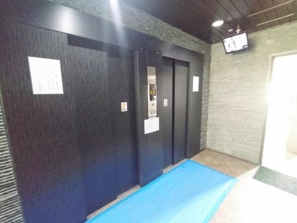 コボリマンション新大阪 共用部写真（エントランス）