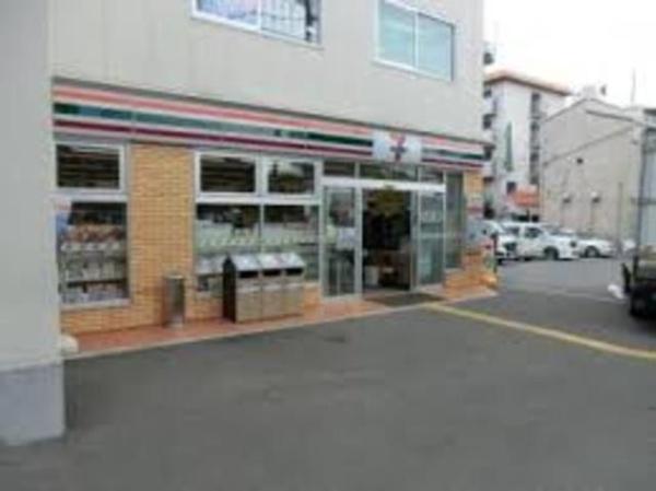 フィオーレ帝塚山 コンビニ