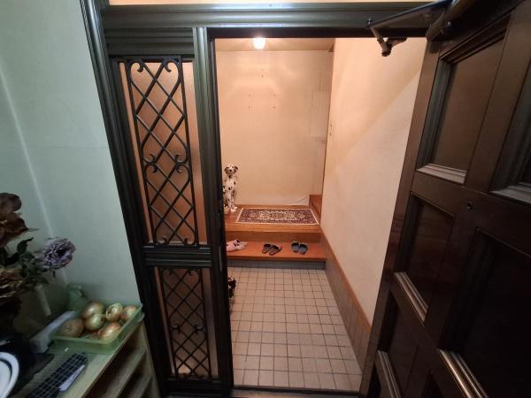 大阪市此花区伝法2丁目　中古戸建 現地写真（玄関）