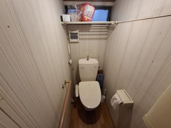 堺市北区東雲東町2丁目　中古テラス 内観写真（トイレ）