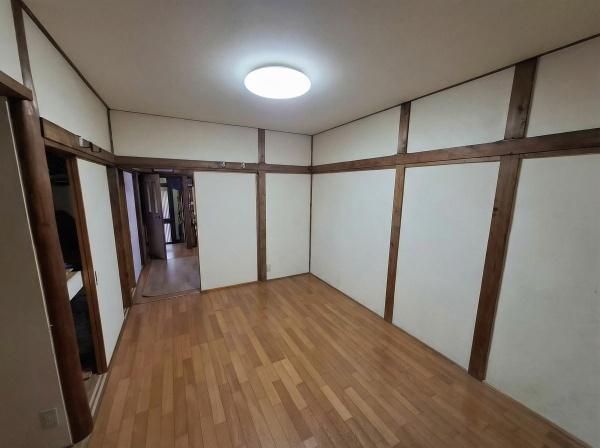 堺市北区東雲東町2丁目　中古テラス 内観写真（リビング以外の居室）