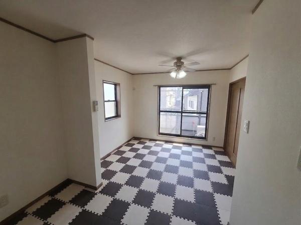 大阪市北区本庄東1丁目　中古戸建 内観写真（リビング）