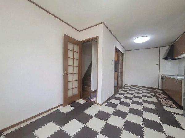 大阪市北区本庄東1丁目　中古戸建 内観写真（リビング）