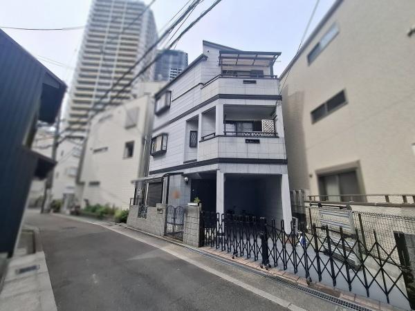 大阪市北区本庄東1丁目　中古戸建 現地写真（前面道路含む現地写真）