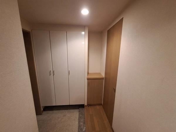 大拓メゾン弁天町磯路公園 現地写真（玄関）