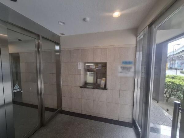 大拓メゾン弁天町磯路公園 共用部写真（エントランス）